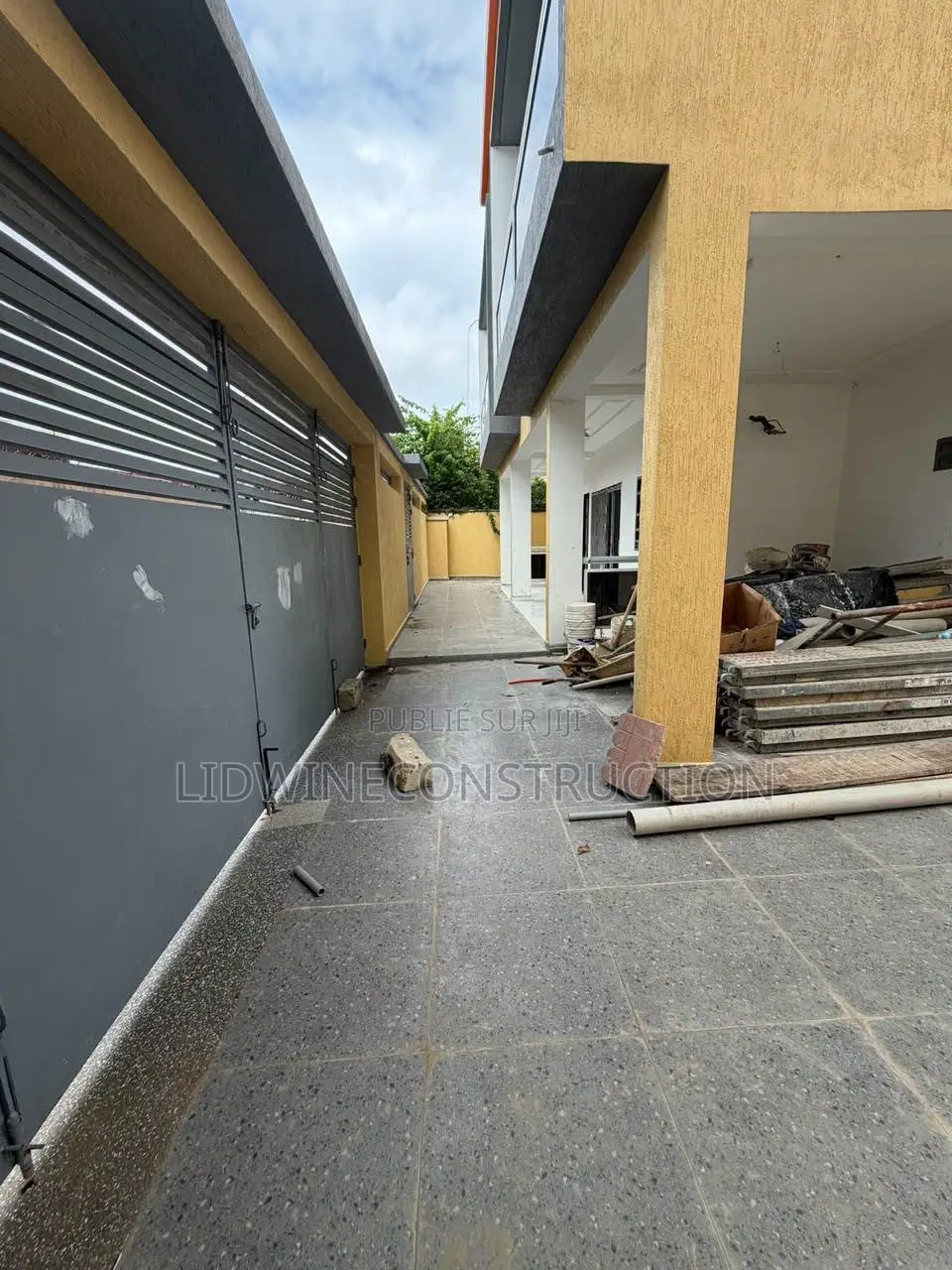 7chbre Duplex dans Bingerville à Vendre