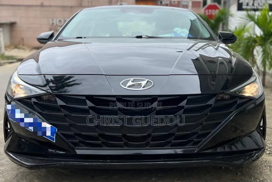 Hyundai Elantra SE 2023 Noir