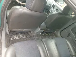 Renault Laguna 2004 Vert