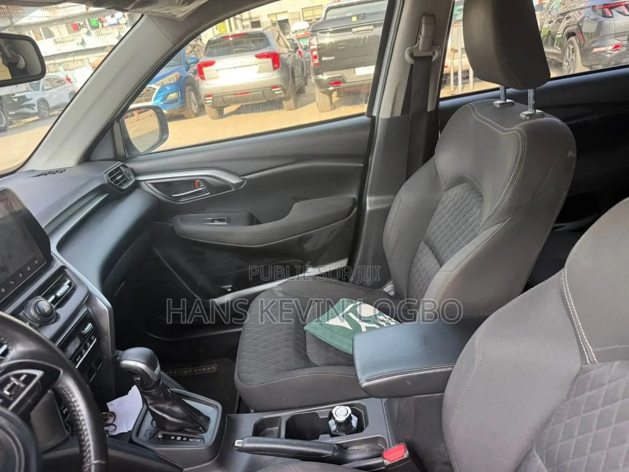 Toyota Urban Cruiser 2024 Gris