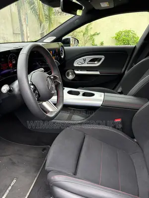 Nouveau Mercedes-Benz CLA-Class 2025 Noir