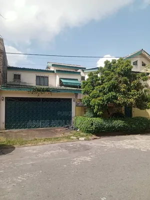 5chbre Maison de ferme dans Ange Immobilier, Cocody à Vendre