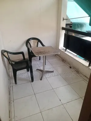 5chbre Maison de ferme dans Ange Immobilier, Cocody à Vendre