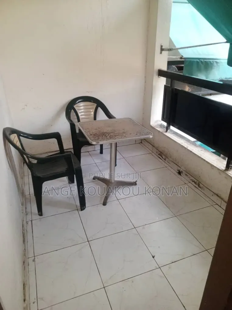 5chbre Maison de ferme dans Ange Immobilier, Cocody à Vendre