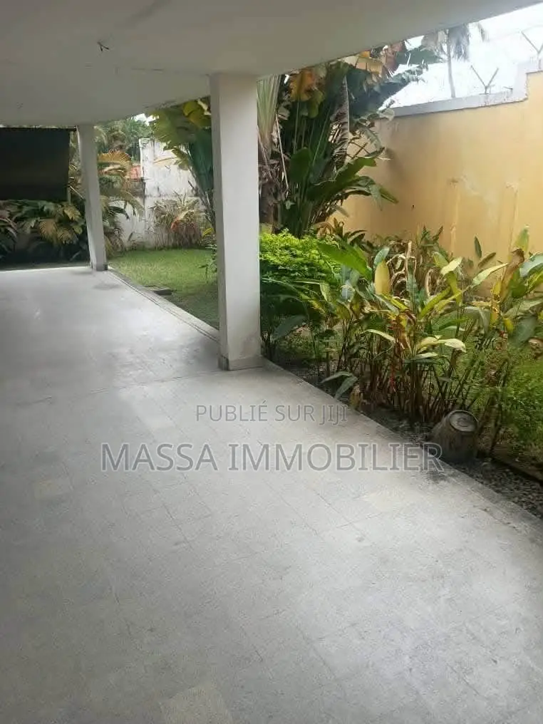 4chbre Villa dans Massa Immobilier, Deux Plateaux à Vendre