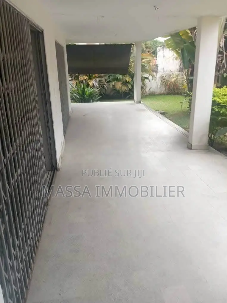 4chbre Villa dans Massa Immobilier, Deux Plateaux à Vendre