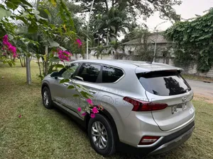 Hyundai Santa Fe 2019 Gris