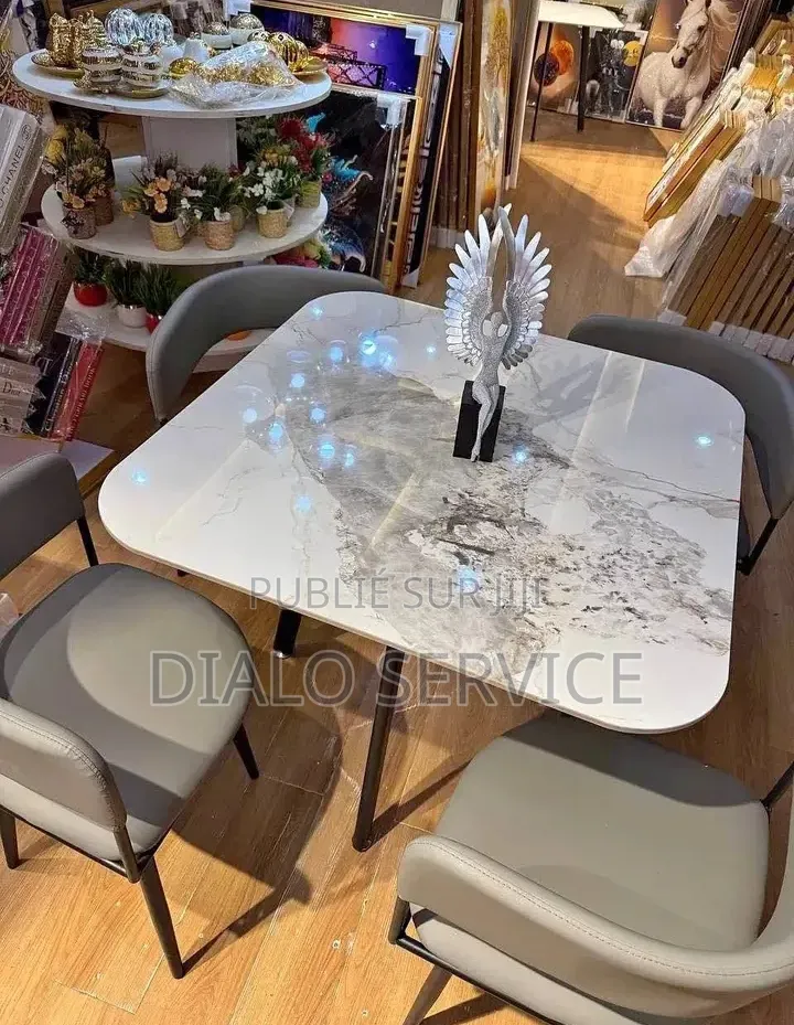 Table À Manger