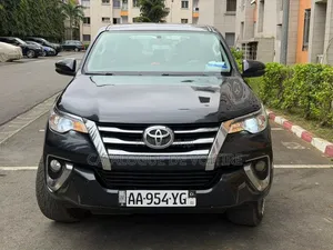 Toyota Fortuner 2020 Noir