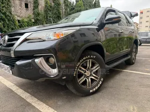 Toyota Fortuner 2020 Noir