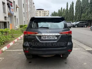 Toyota Fortuner 2020 Noir