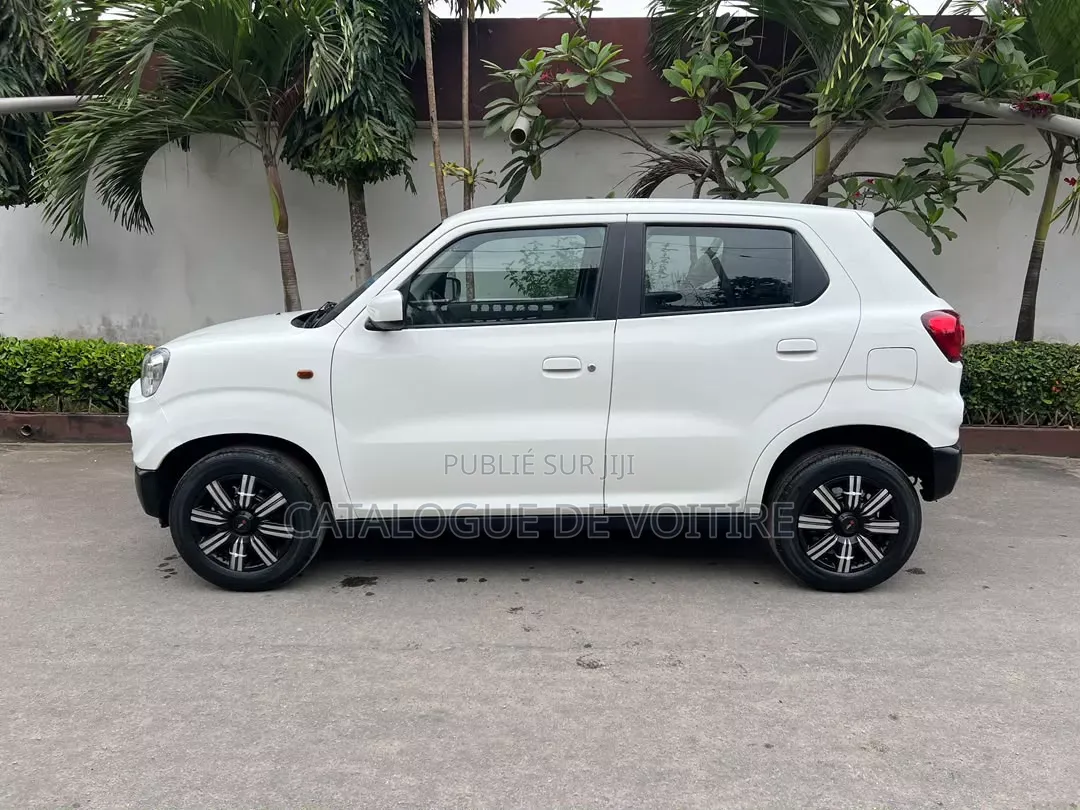 Suzuki S-Presso 2023 Blanc