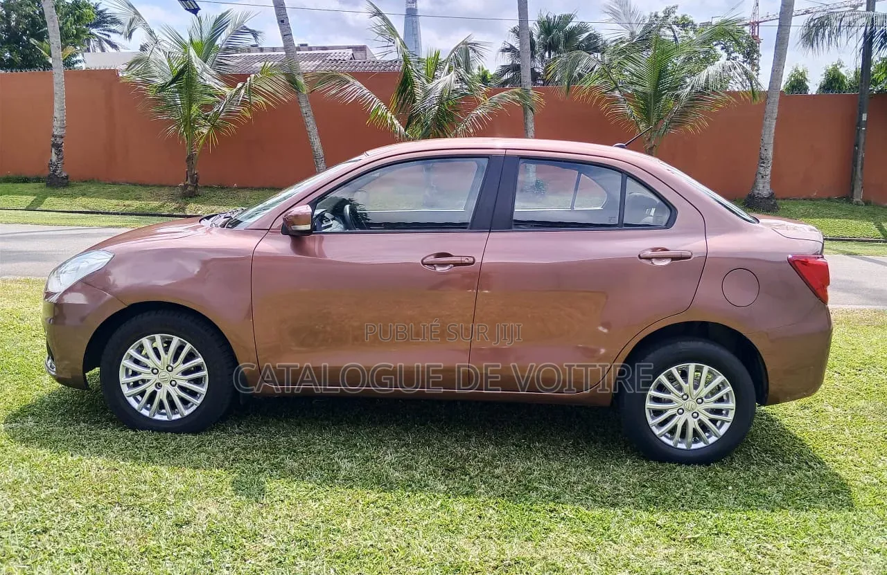 Suzuki Dzire 2025 Marron