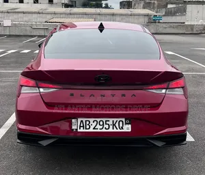 Hyundai Elantra SE 2021 Rouge