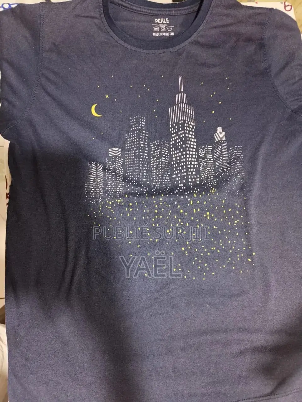 T Shirt Bleu Nuit Stylé