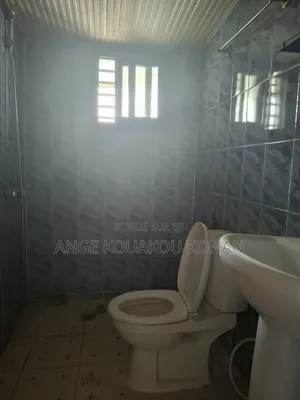 2chbre Villa dans Ange Immobilier, Cocody à Vendre