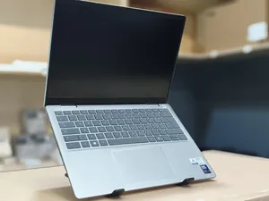 Nouveau Dell Pro 14 16GB Intel Core Ultra 5 SSD 512GB