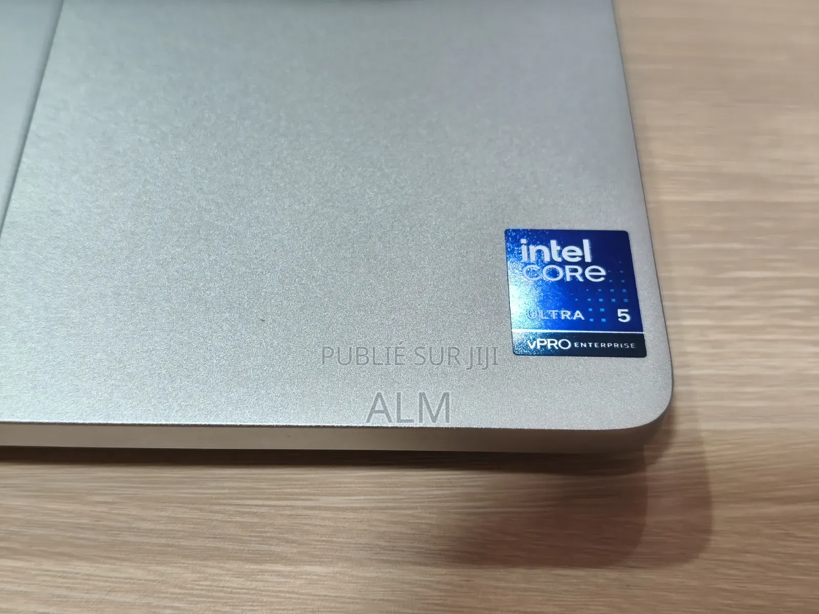 Nouveau Dell Pro 14 16GB Intel Core Ultra 5 SSD 512GB