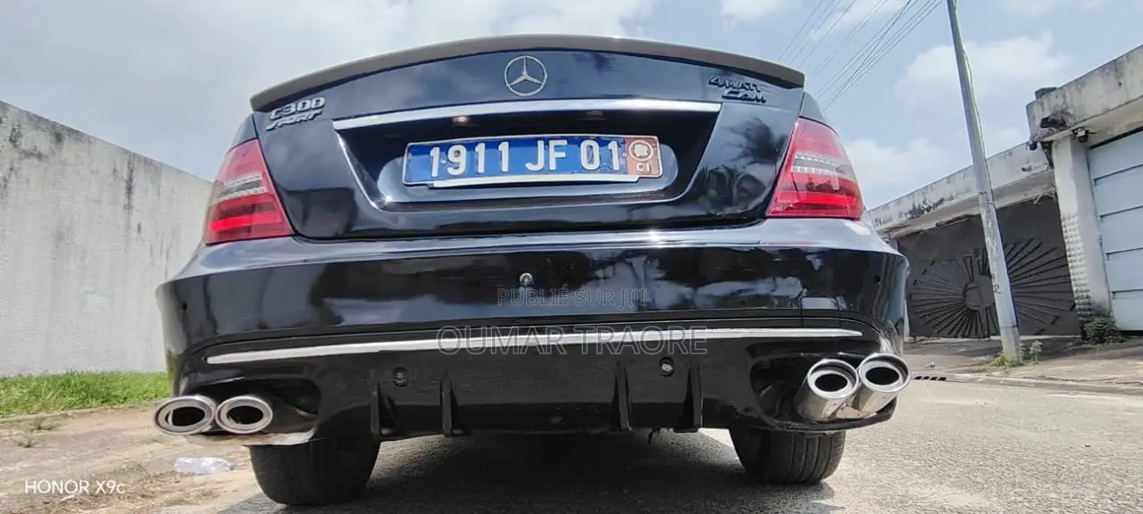 Mercedes-Benz C300 2010 Noir