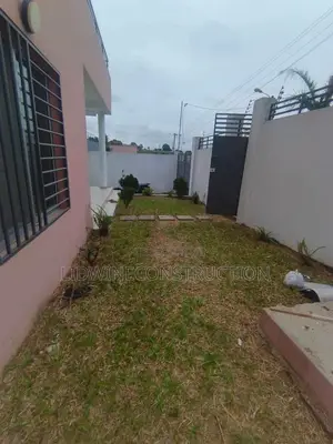 Meublé 4chbre Appartement dans Bingerville à Louer