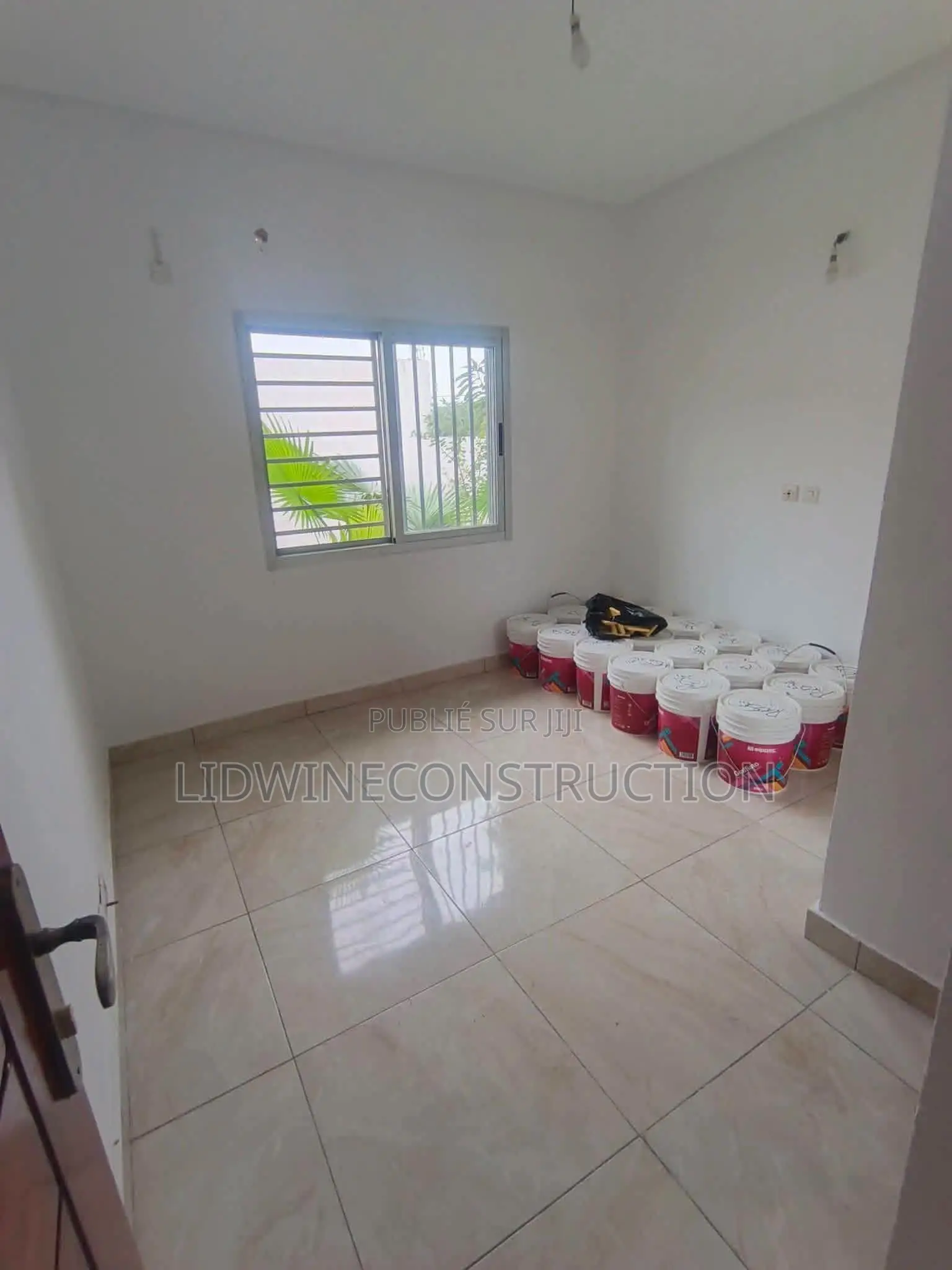 Meublé 4chbre Appartement dans Bingerville à Louer