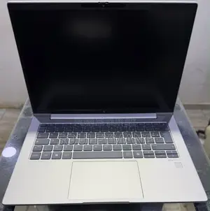 Ordinateur portable HP EliteBook 645 G10 16GB AMD Ryzen 5 SSD 512GB