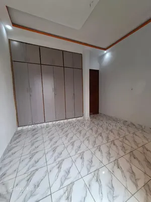 3chbre Duplex dans Ange Immobilier, Cocody à Vendre