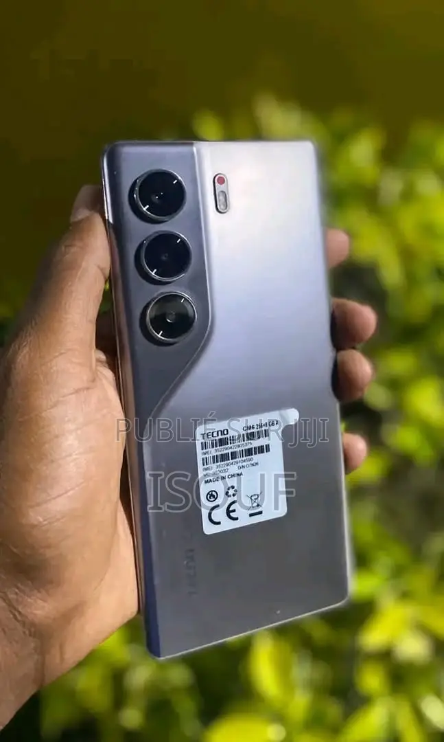 Nouveau Tecno Camon 40 Pro 4G 256 GB Autre