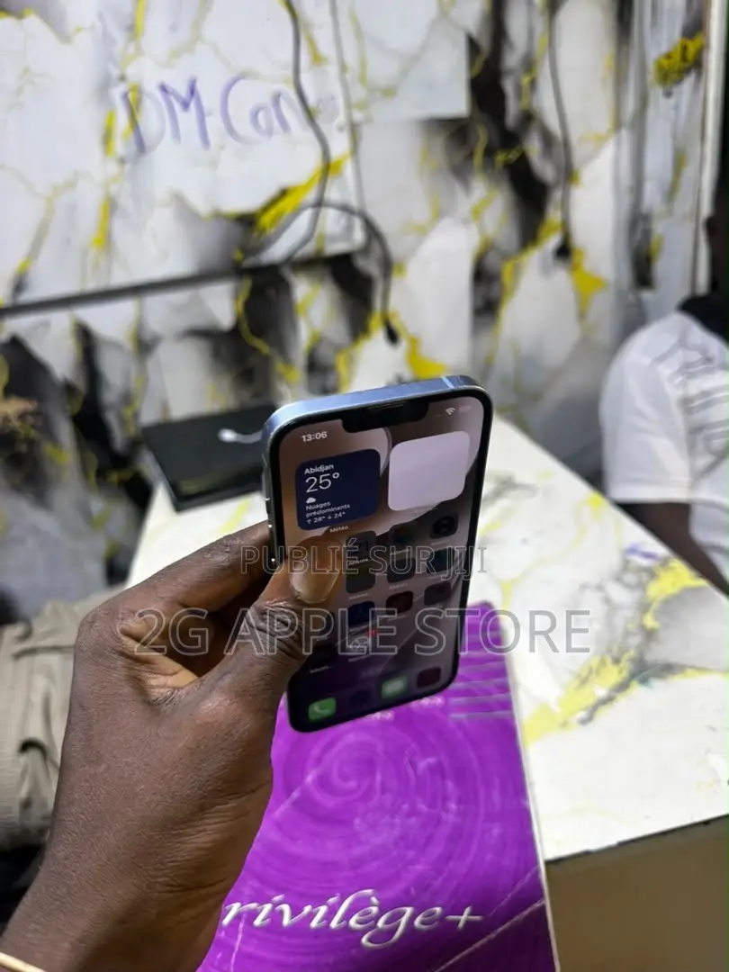 Nouveau Pomme iPhone 14 128 GB Bleu