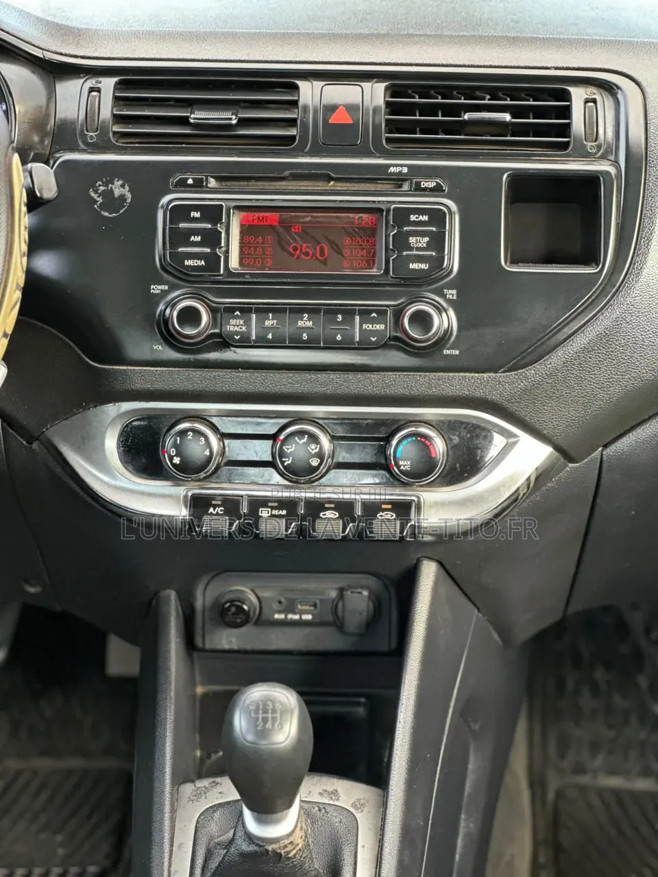 Kia Rio EX 4dr Hatchback (1.6L 4cyl 6A) 2014 Gris