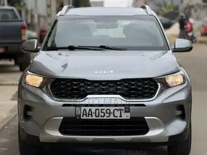 Kia Stonic 2024 Gris