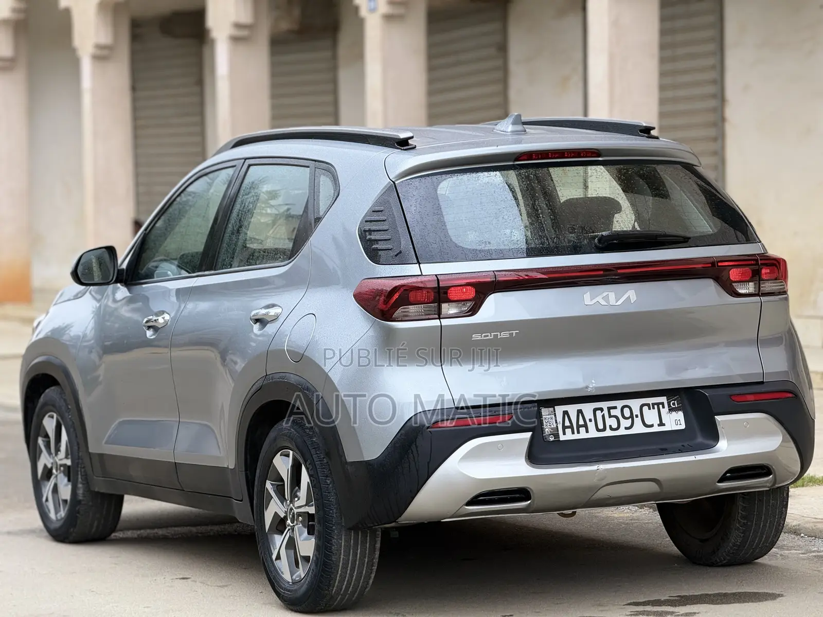 Kia Stonic 2024 Gris
