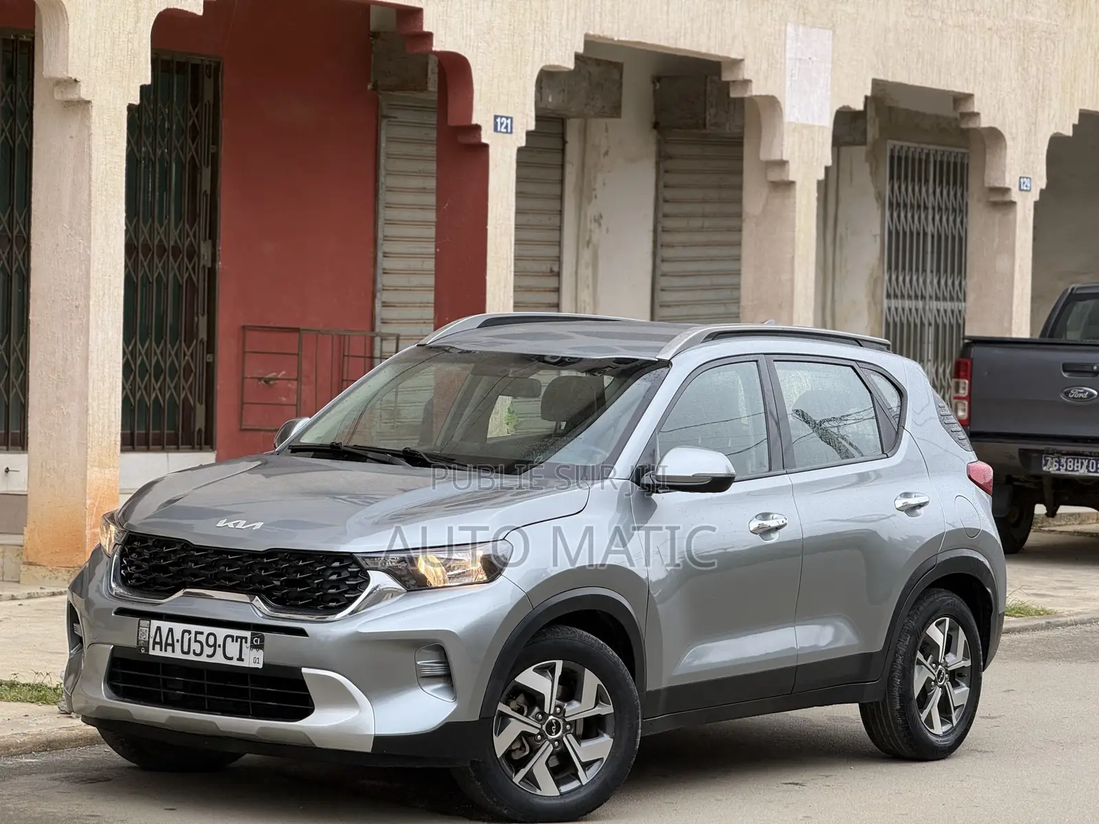 Kia Stonic 2024 Gris