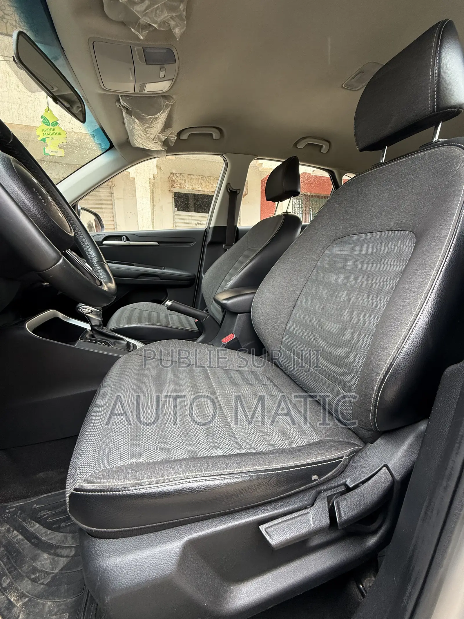 Kia Stonic 2024 Gris