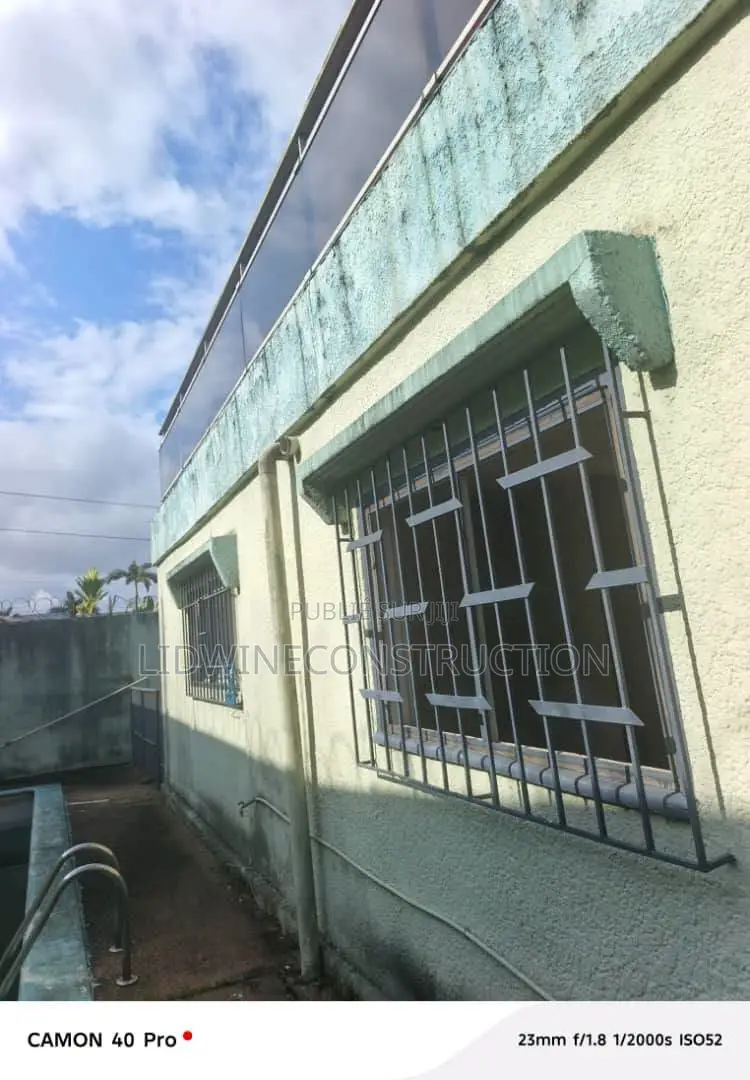 7chbre Duplex dans Deux Plateaux à Louer
