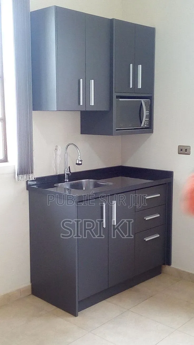 Tiroirs, Armoire