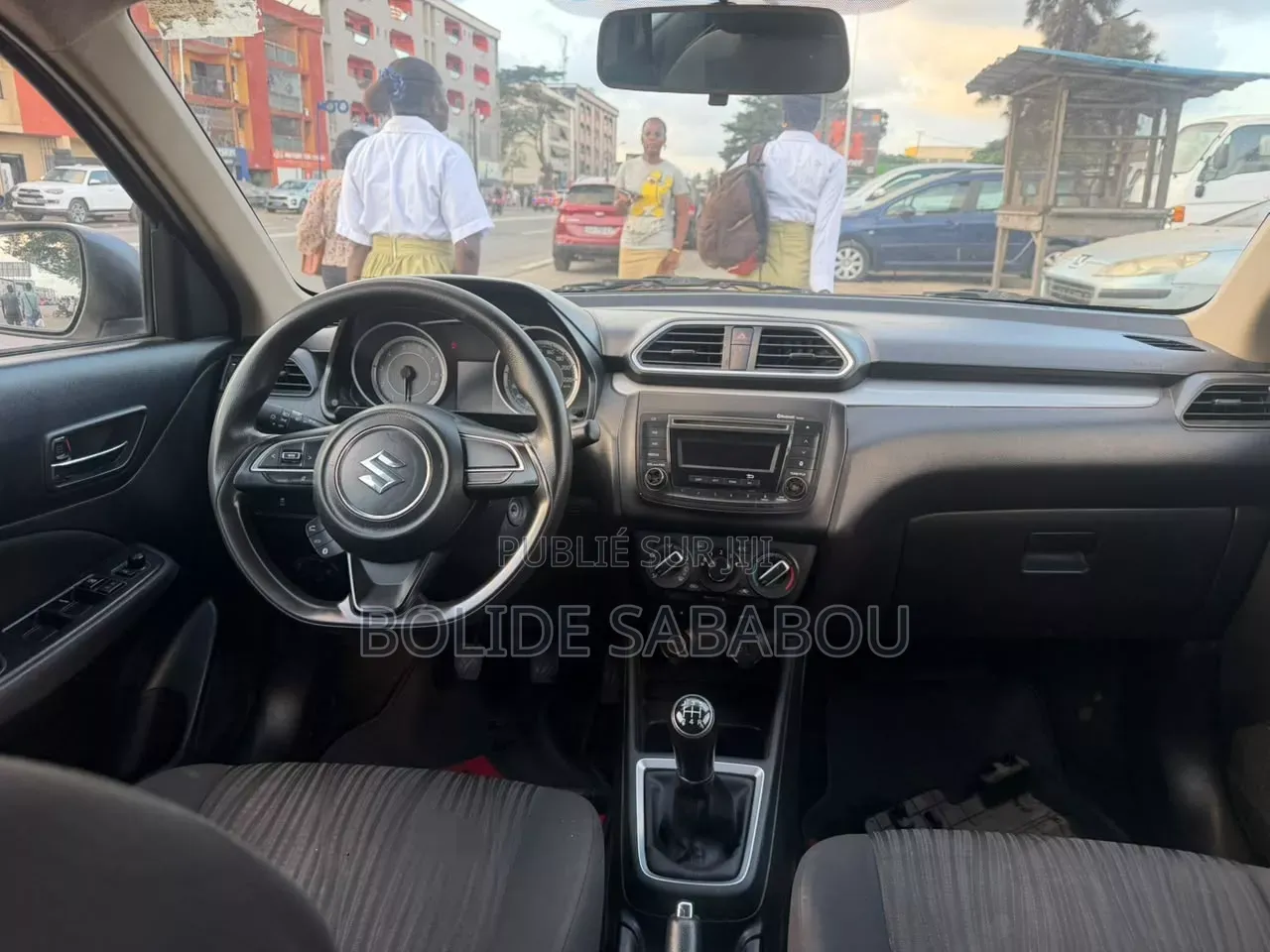 Suzuki Dzire 2024 Gris