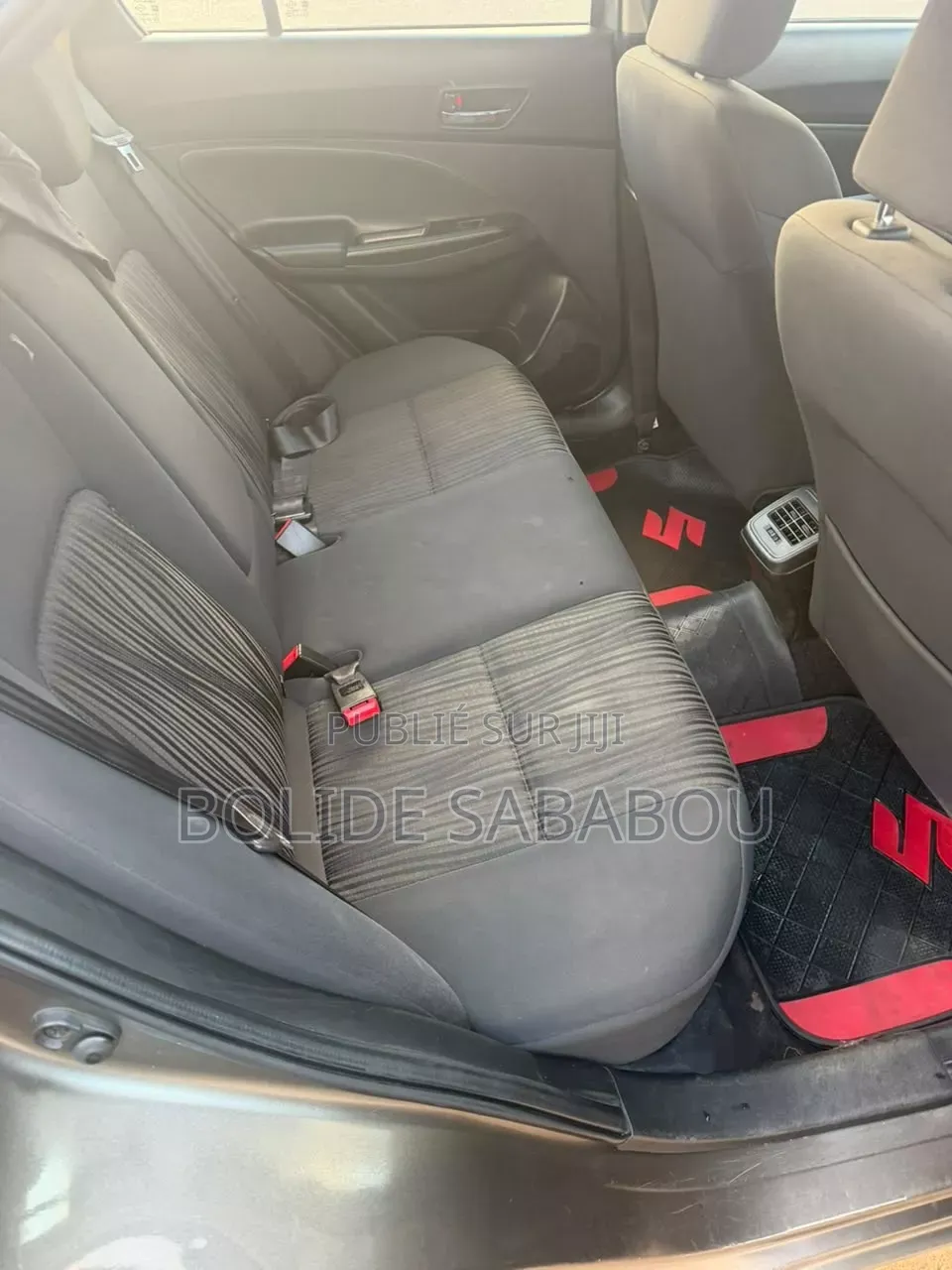 Suzuki Dzire 2024 Gris