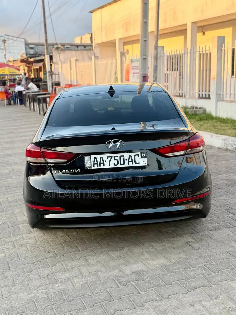 Hyundai Elantra SE 2018 Noir