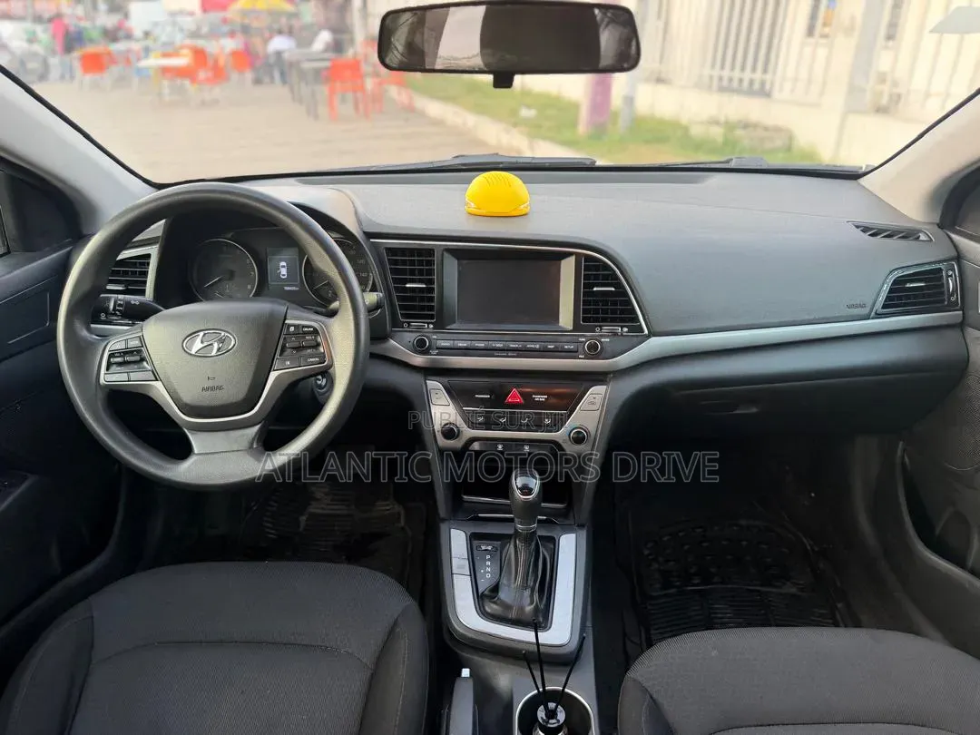 Hyundai Elantra SE 2018 Noir