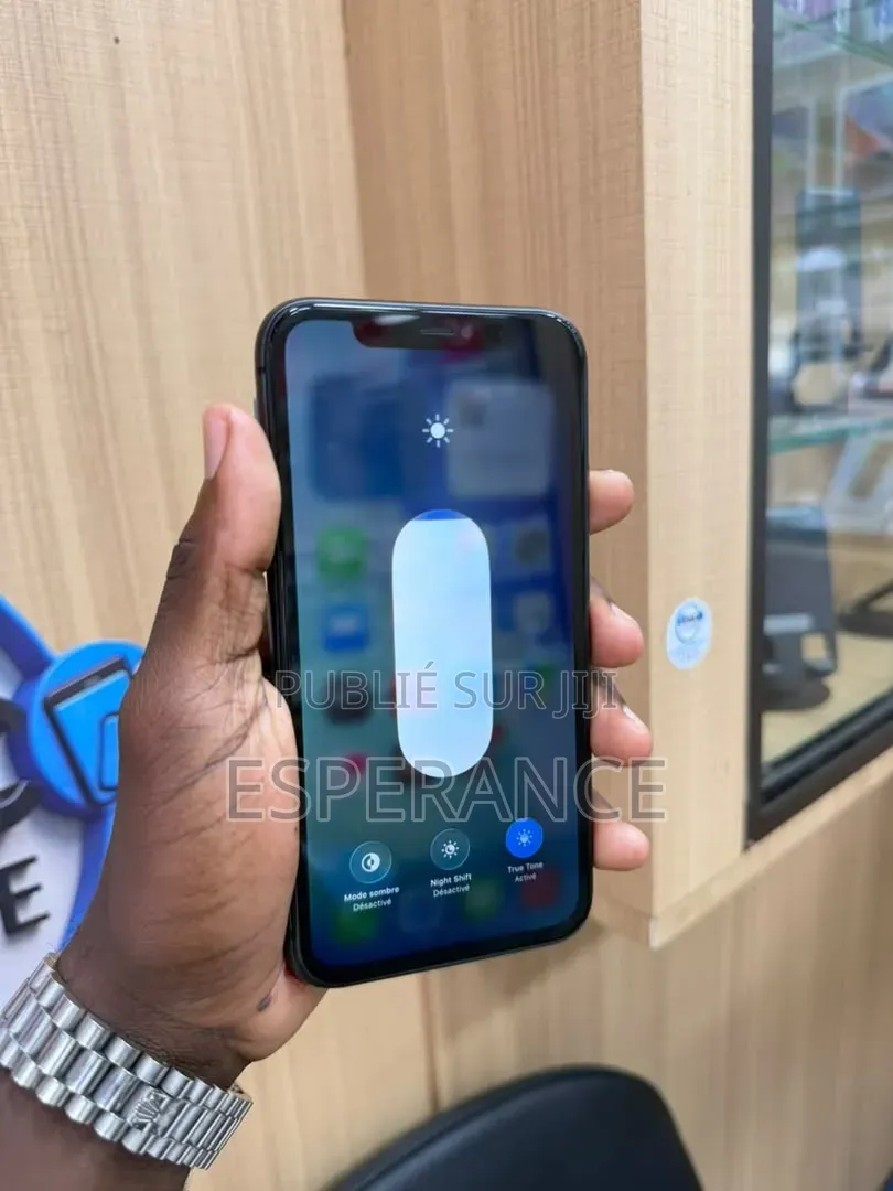 Pomme iPhone 11 64 GB Noir