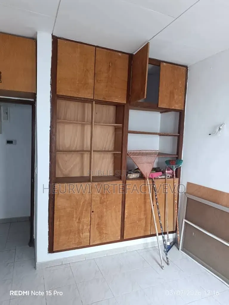 3chbre Villa dans Attoban, Cocody à Vendre