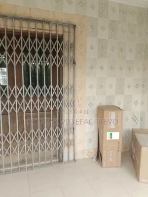 3chbre Villa dans Rivera 3, Cocody à Vendre