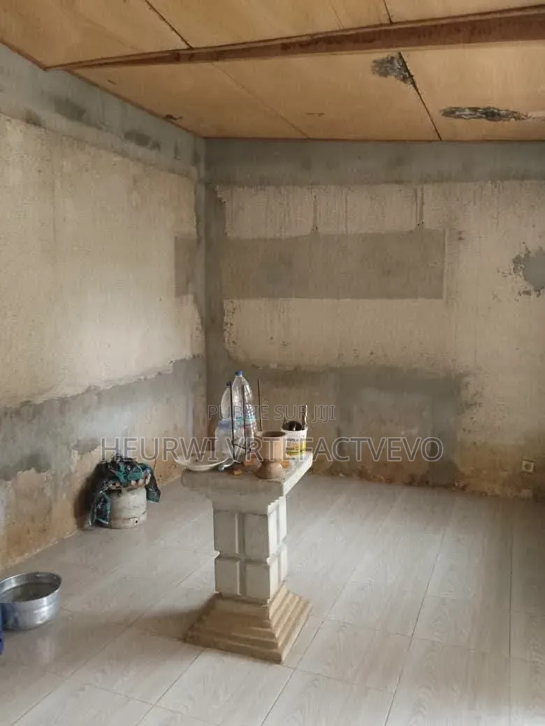 3chbre Villa dans Rivera 3, Cocody à Vendre
