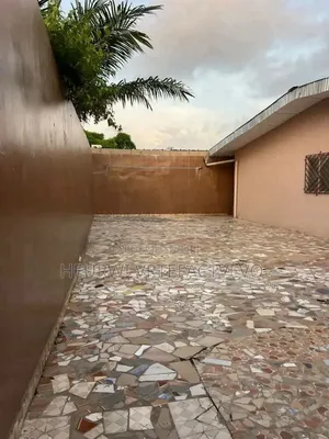 3chbre Villa dans Bonoua, Bocanda à Vendre
