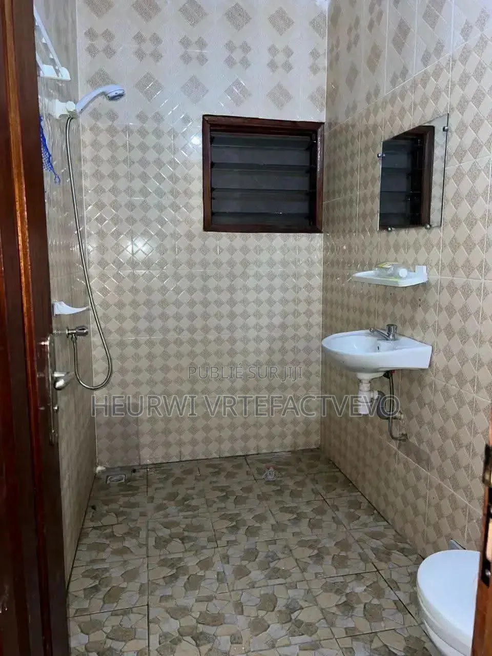 3chbre Villa dans Bonoua, Bocanda à Vendre