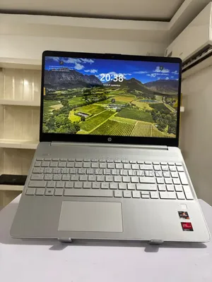 Nouveau Ordinateur portable HP 15 8GB AMD Ryzen 7 SSD 256GB