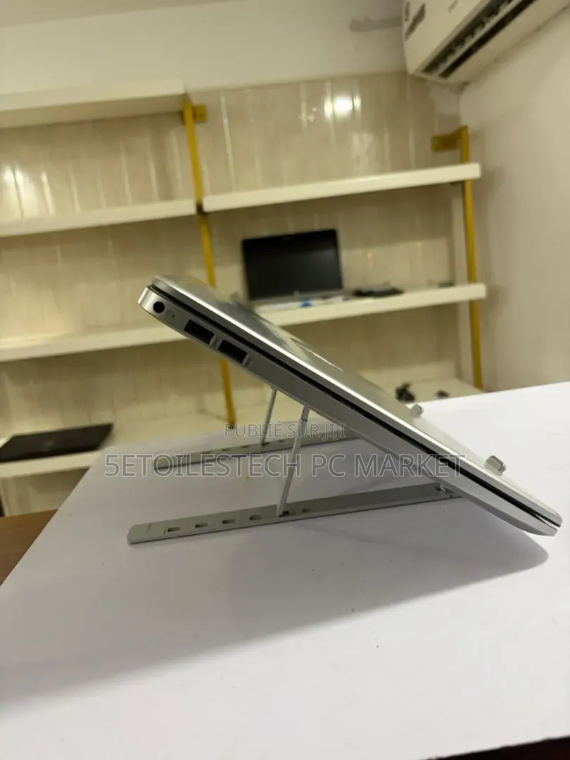 Nouveau Ordinateur portable HP 15 8GB AMD Ryzen 7 SSD 256GB