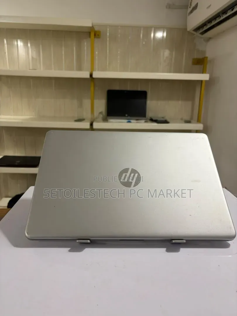 Nouveau Ordinateur portable HP 15 8GB AMD Ryzen 7 SSD 256GB