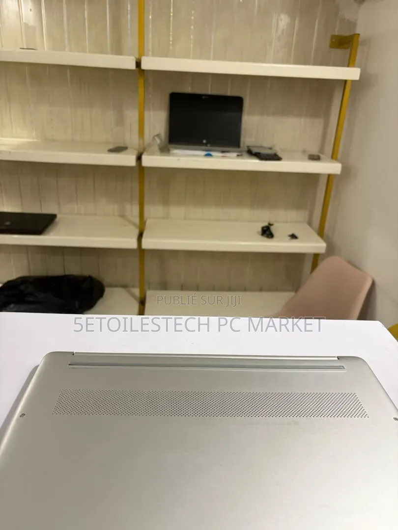 Nouveau Ordinateur portable HP 15 8GB AMD Ryzen 7 SSD 256GB